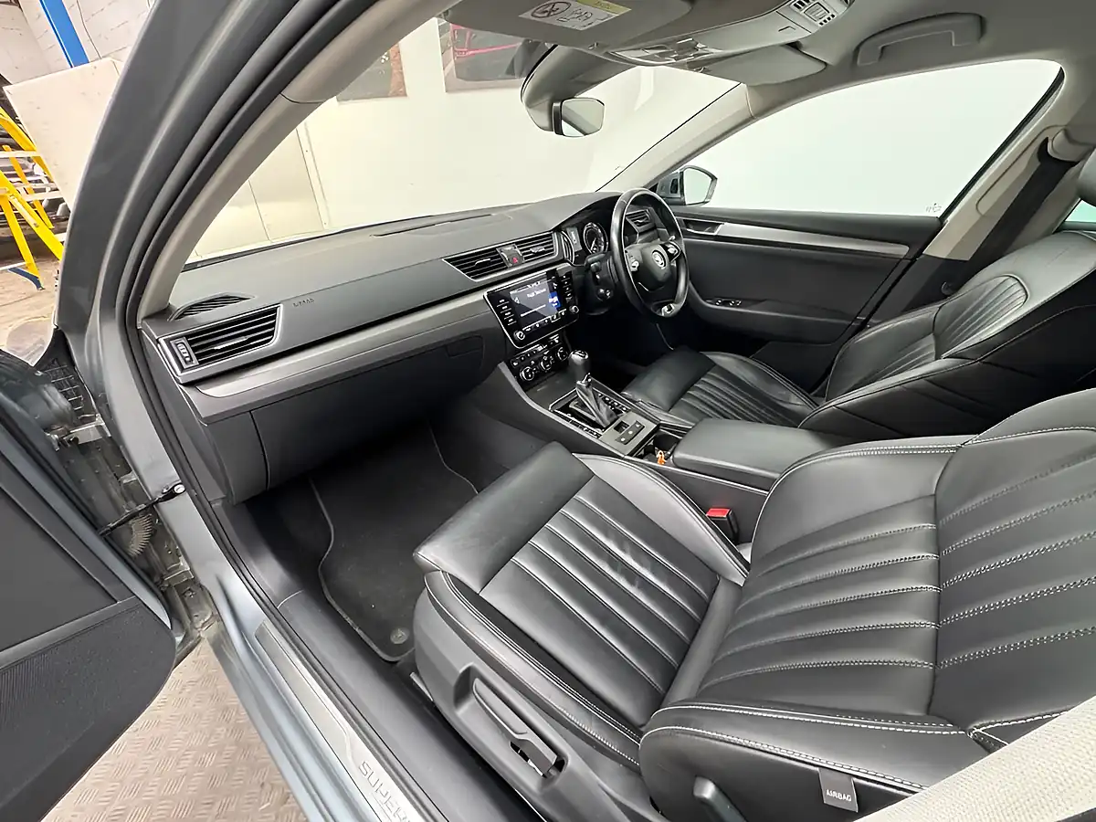 Used 2020 Skoda Superb Se L Grey - Interior and Exterior details 9