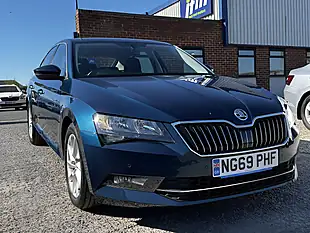 Used 2020 Skoda Superb Se Petrol Blue Metallic - Interior and Exterior details 20