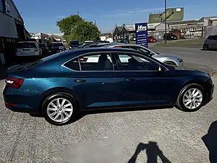 Used 2020 Skoda Superb Se Petrol Blue Metallic - Interior and Exterior details 5