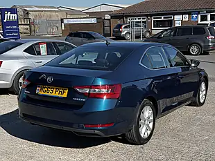 Used 2020 Skoda Superb Se Petrol Blue Metallic - Interior and Exterior details 6
