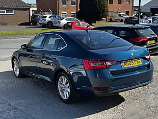 Used 2020 Skoda Superb Se Petrol Blue Metallic - Interior and Exterior details 8