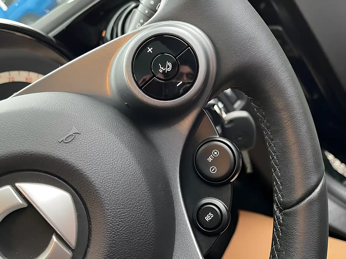 Used 2020 Smart Forfour Prime Exclusive Black - Interior and Exterior details 19