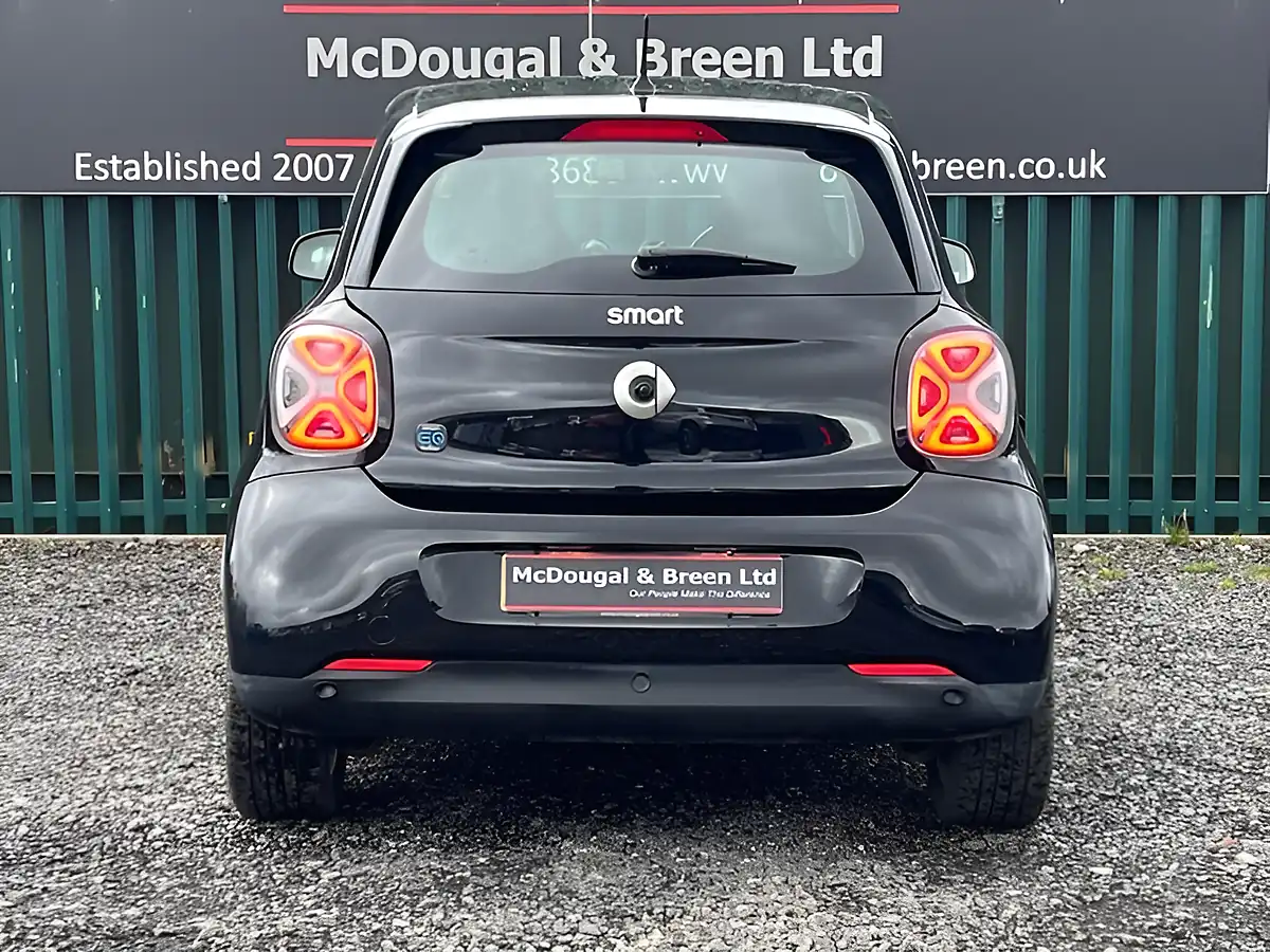 Used 2020 Smart Forfour Prime Exclusive Black - Interior and Exterior details 4
