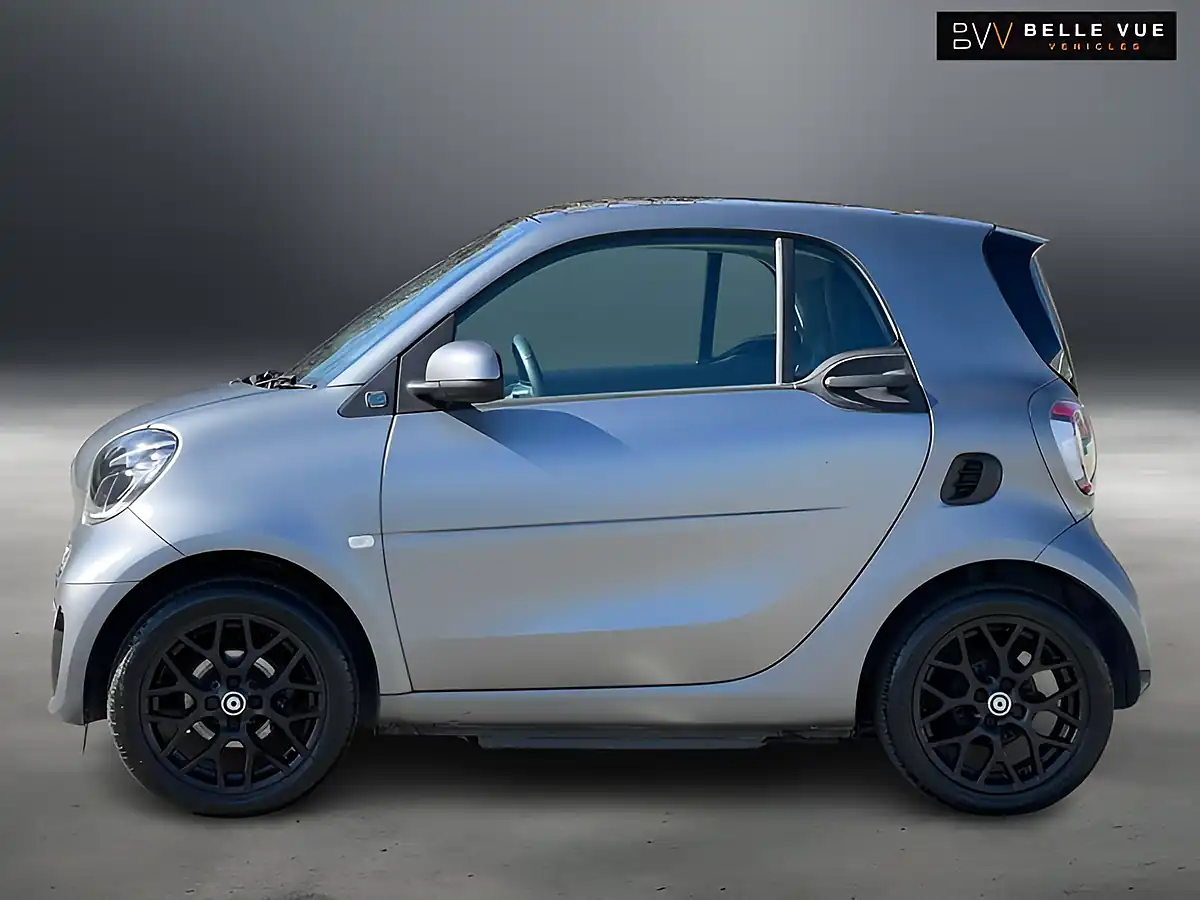Used 2020 Smart Fortwo Coupe Prime Exclusive Titania Grey - Interior and Exterior details 10