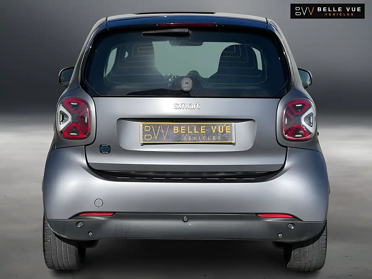 Used 2020 Smart Fortwo Coupe Prime Exclusive Titania Grey - Interior and Exterior details 6