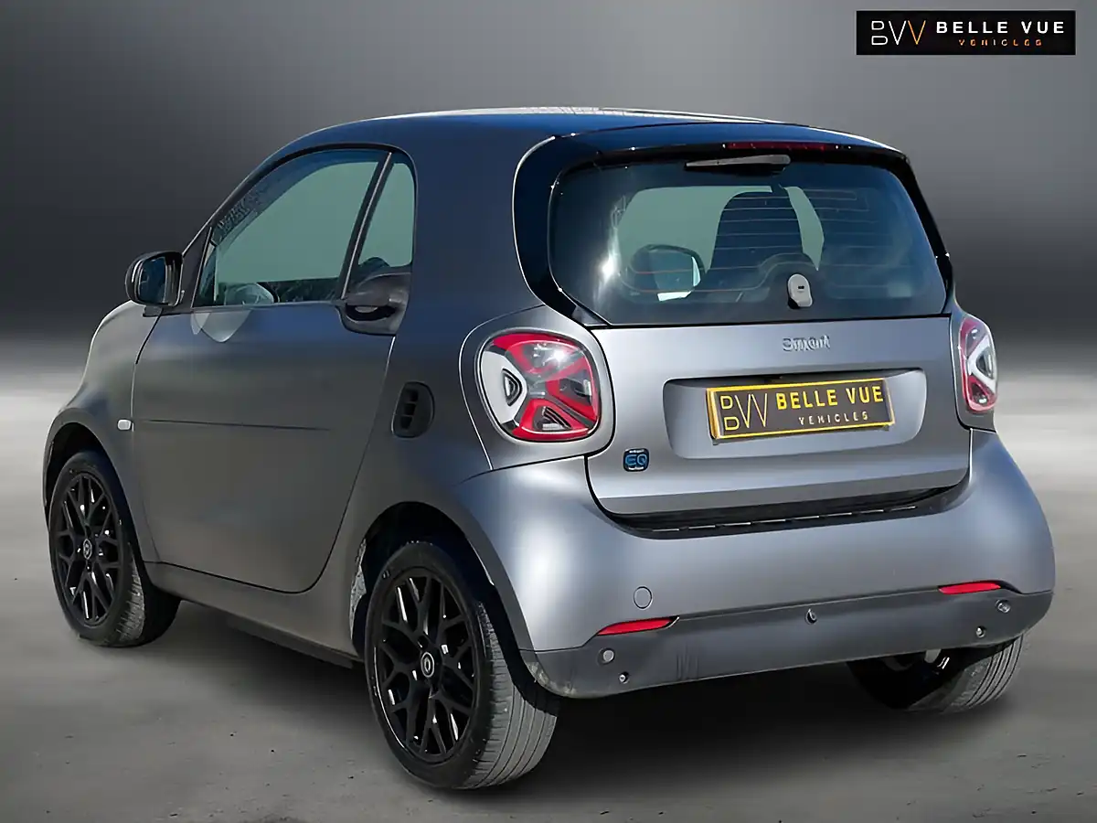 Used 2020 Smart Fortwo Coupe Prime Exclusive Titania Grey - Interior and Exterior details 8