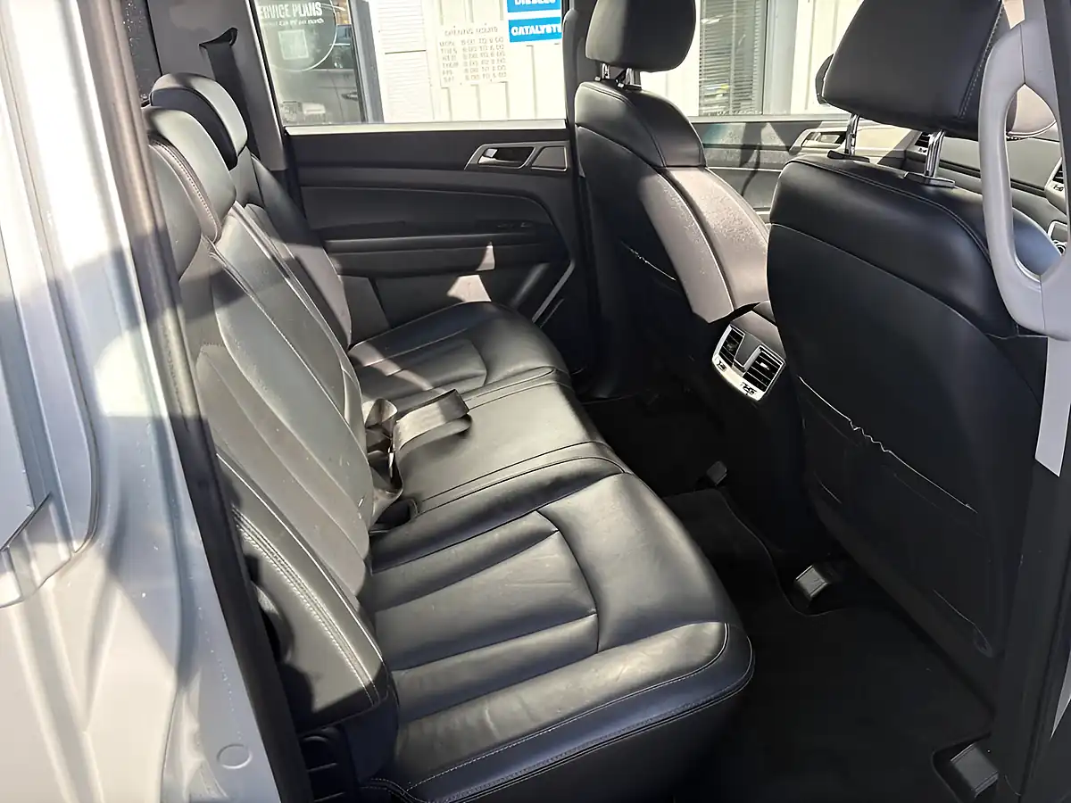 Used 2020 Ssangyong Musso Saracen Silver - Interior and Exterior details 11