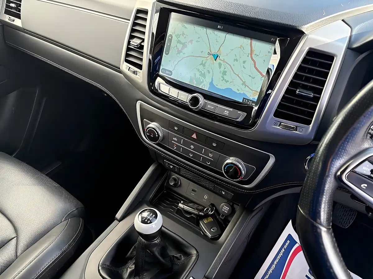 Used 2020 Ssangyong Musso Saracen Silver - Interior and Exterior details 9