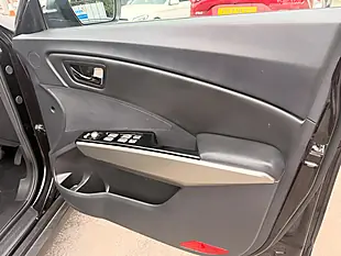 Used 2020 Ssangyong Tivoli Elx Black - Interior and Exterior details 16