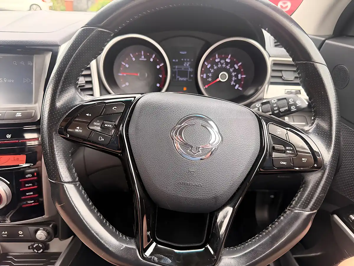 Used 2020 Ssangyong Tivoli Elx Black - Interior and Exterior details 17