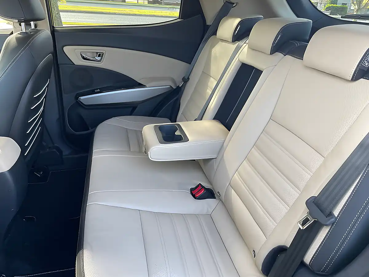 Used 2020 Ssangyong Tivoli Ultimate Black - Interior and Exterior details 13