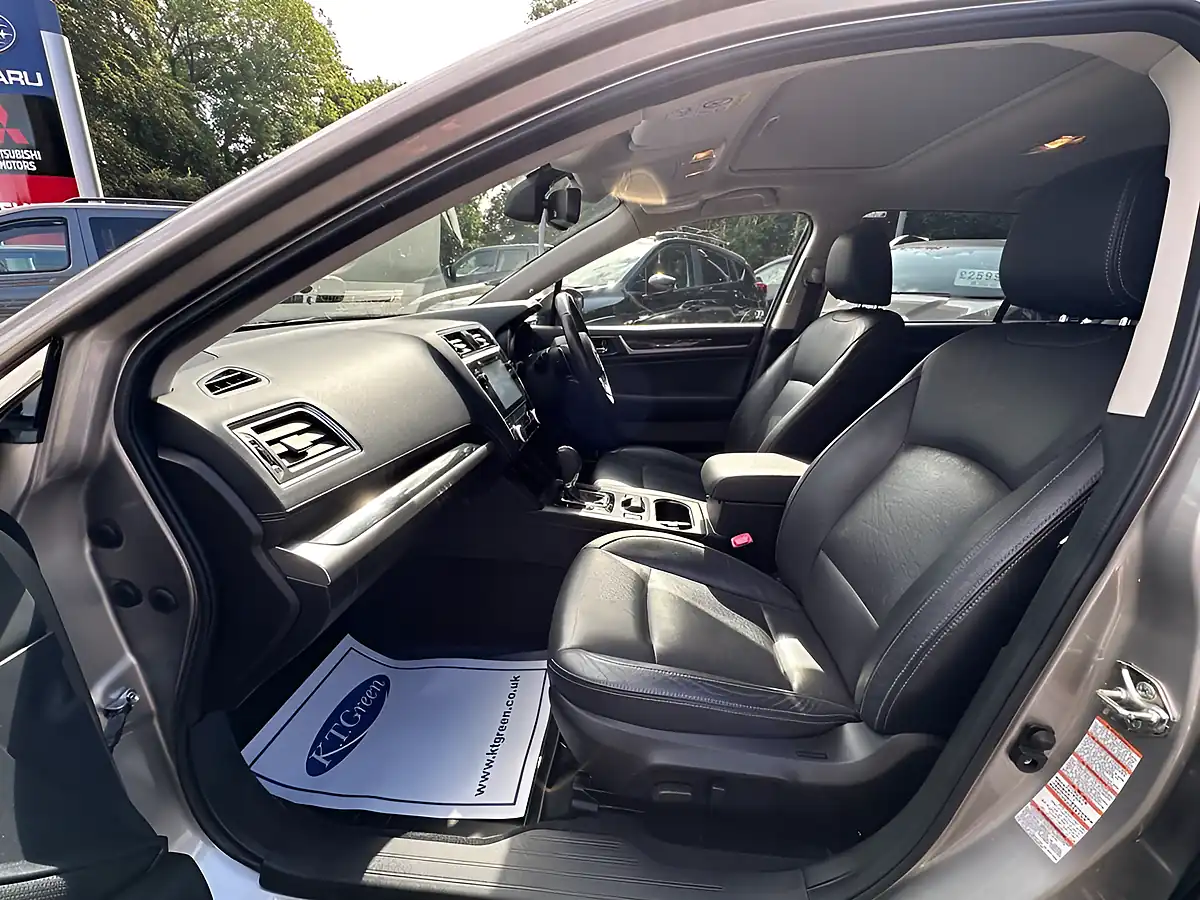 Used 2020 Subaru Outback Se Premium Gold - Interior and Exterior details 10