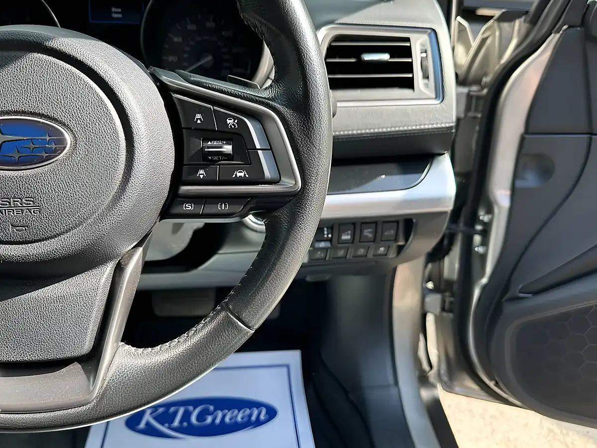 Used 2020 Subaru Outback Se Premium Gold - Interior and Exterior details 12