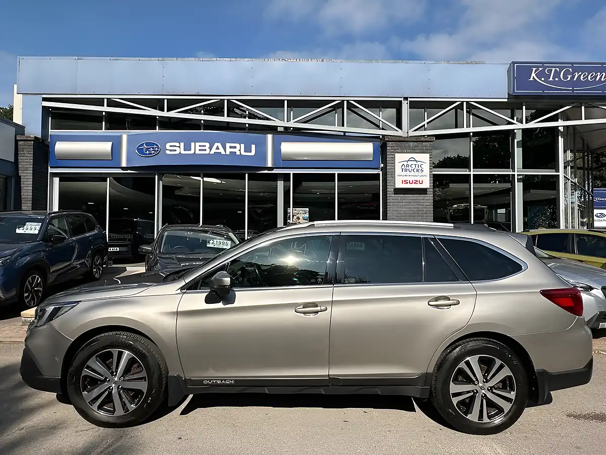 Used 2020 Subaru Outback Se Premium Gold - Interior and Exterior details 2