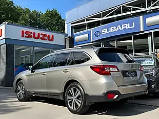 Used 2020 Subaru Outback Se Premium Gold - Interior and Exterior details 3