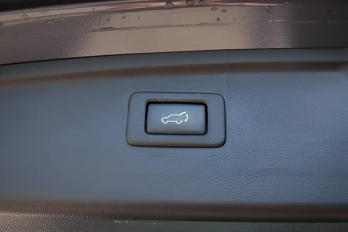 Used 2020 Subaru Outback Se Premium Grey - Interior and Exterior details 19