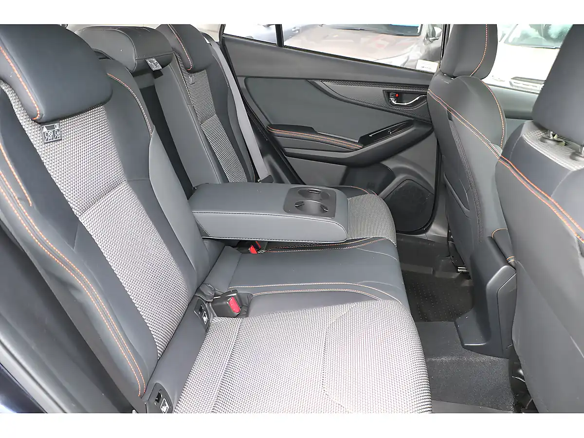 Used 2020 Subaru Xv Se Blue - Interior and Exterior details 12