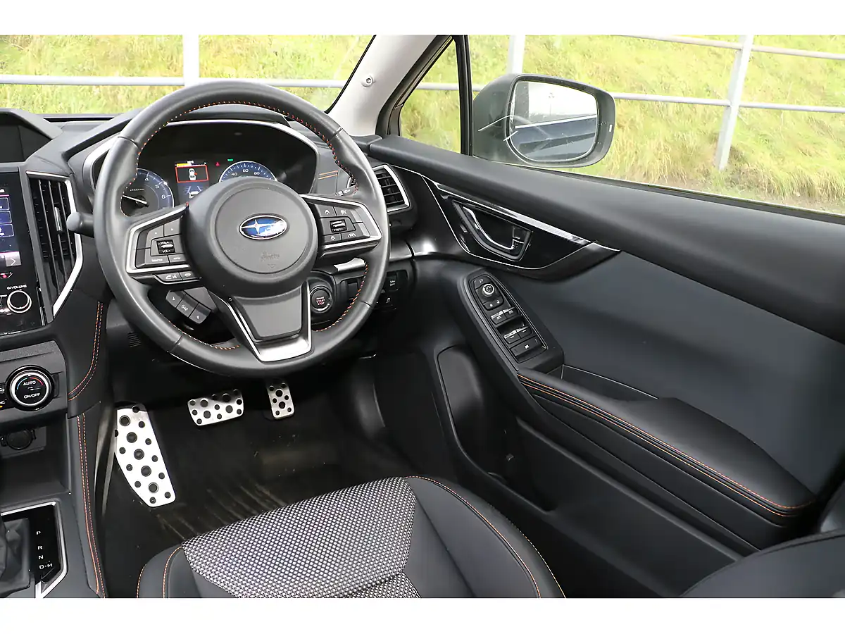 Used 2020 Subaru Xv Se Blue - Interior and Exterior details 14
