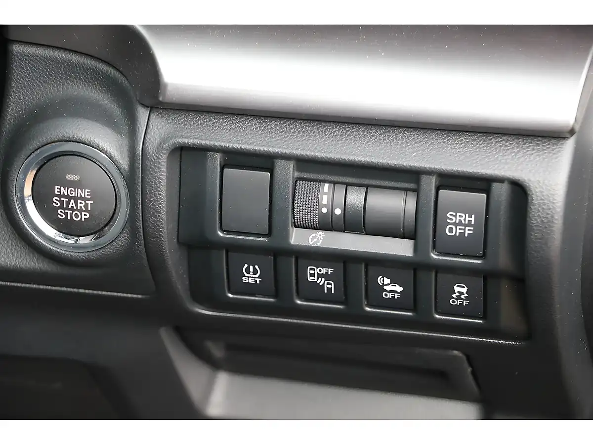 Used 2020 Subaru Xv Se Blue - Interior and Exterior details 8