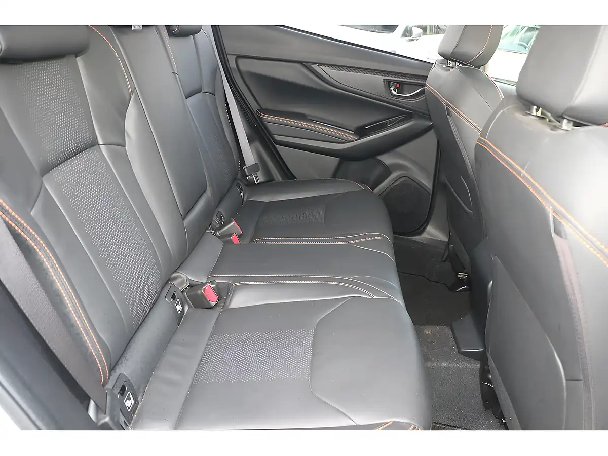 Used 2020 Subaru Xv Se Premium Cool Grey Khaki - Interior and Exterior details 10