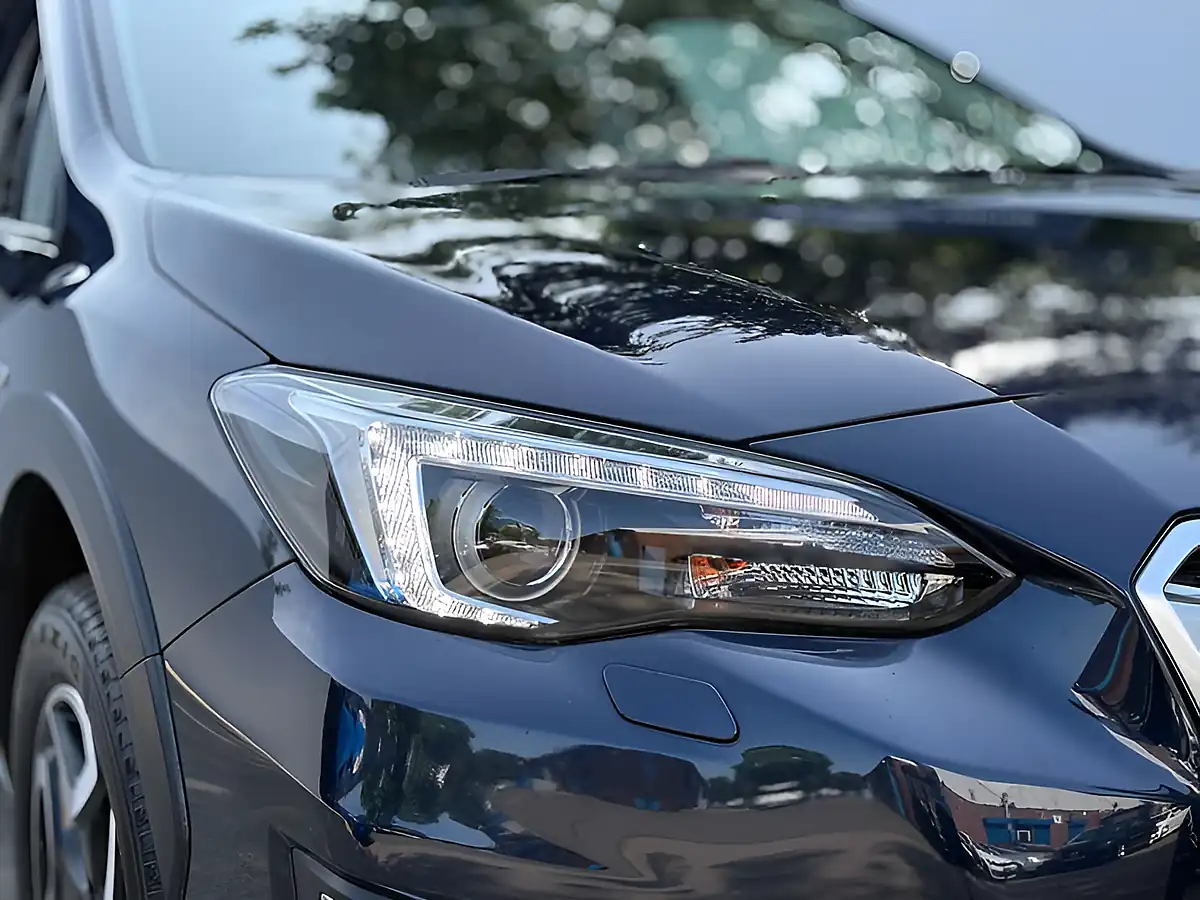 Used 2020 Subaru Xv Se Premium Lagoon Blue - Interior and Exterior details 10