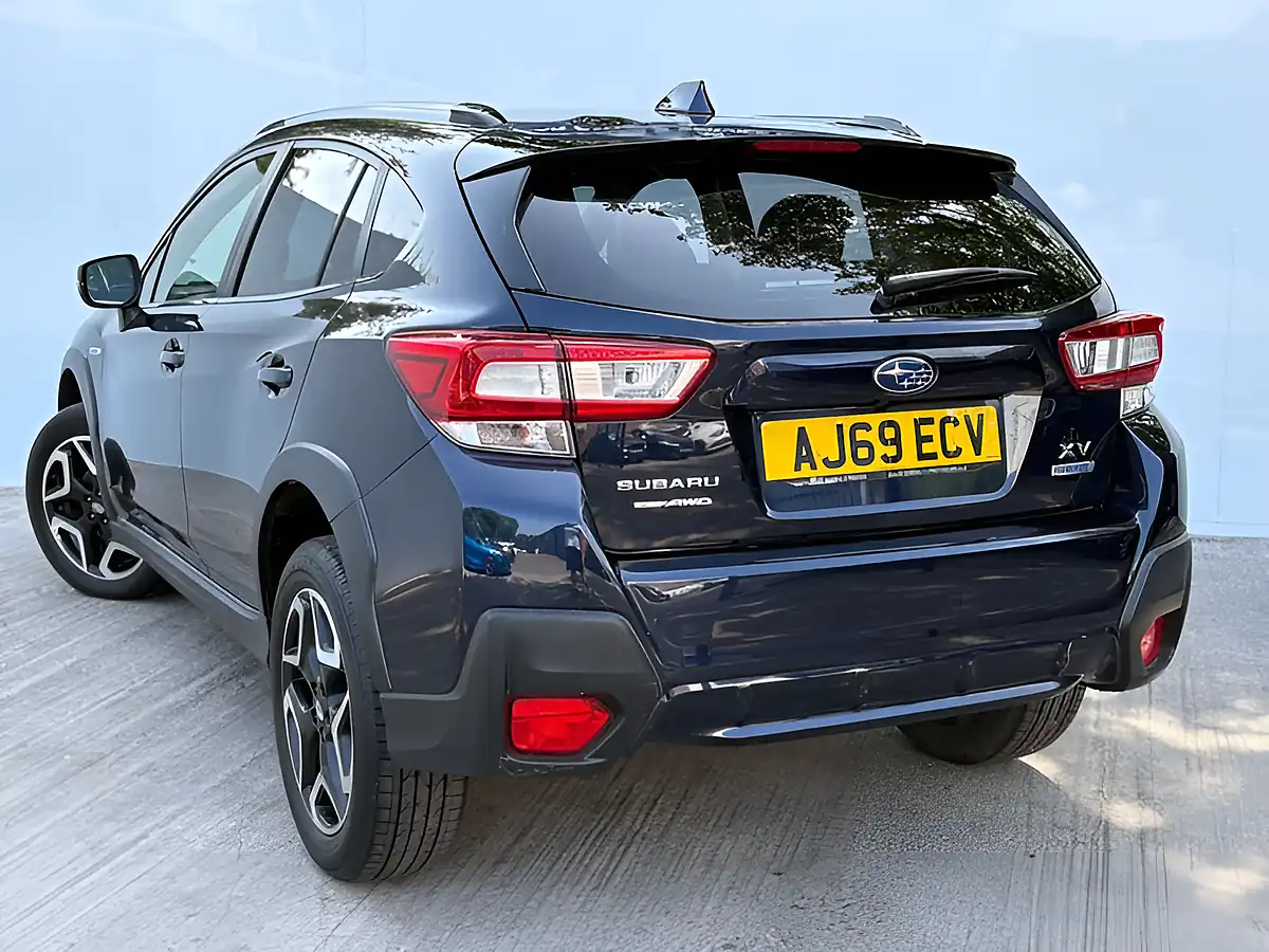 Used 2020 Subaru Xv Se Premium Lagoon Blue - Interior and Exterior details 15