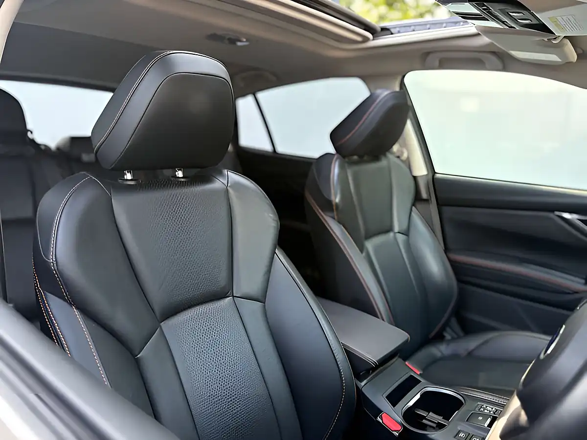 Used 2020 Subaru Xv Se Premium Lagoon Blue - Interior and Exterior details 4
