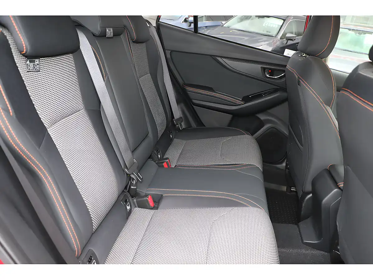 Used 2020 Subaru Xv Se Red - Interior and Exterior details 10