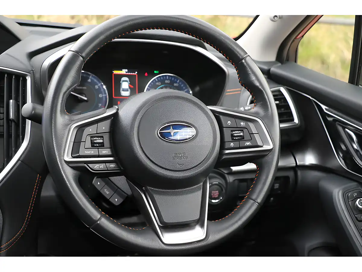 Used 2020 Subaru Xv Se Red - Interior and Exterior details 13