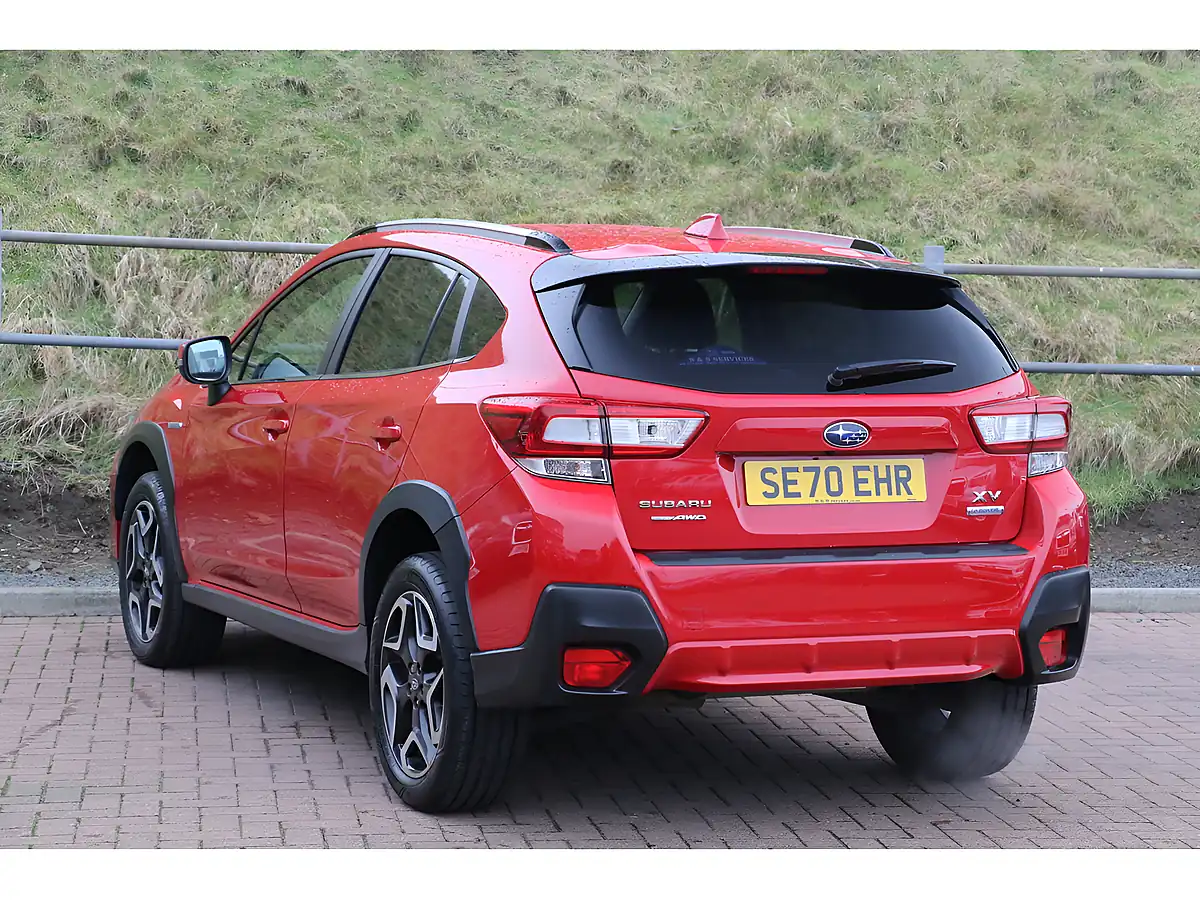 Used 2020 Subaru Xv Se Red - Interior and Exterior details 5