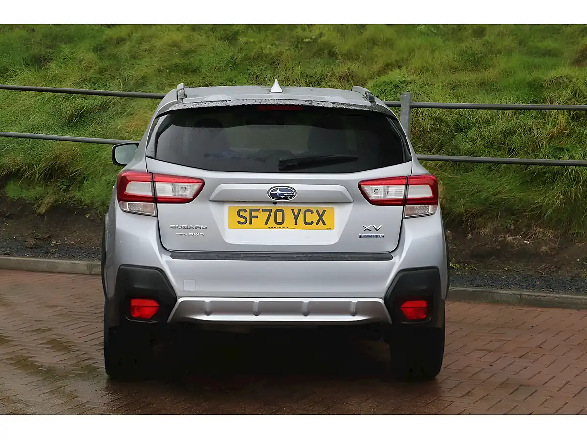 Used 2020 Subaru Xv Se Silver - Interior and Exterior details 4