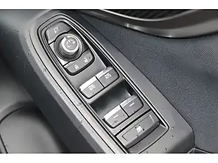 Used 2020 Subaru Xv Se Silver - Interior and Exterior details 8