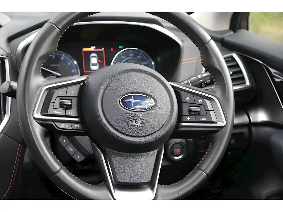 Used 2020 Subaru Xv Se White - Interior and Exterior details 14