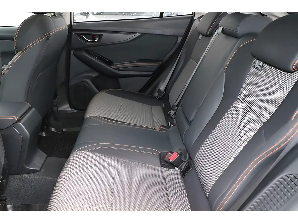 Used 2020 Subaru Xv Se White - Interior and Exterior details 17