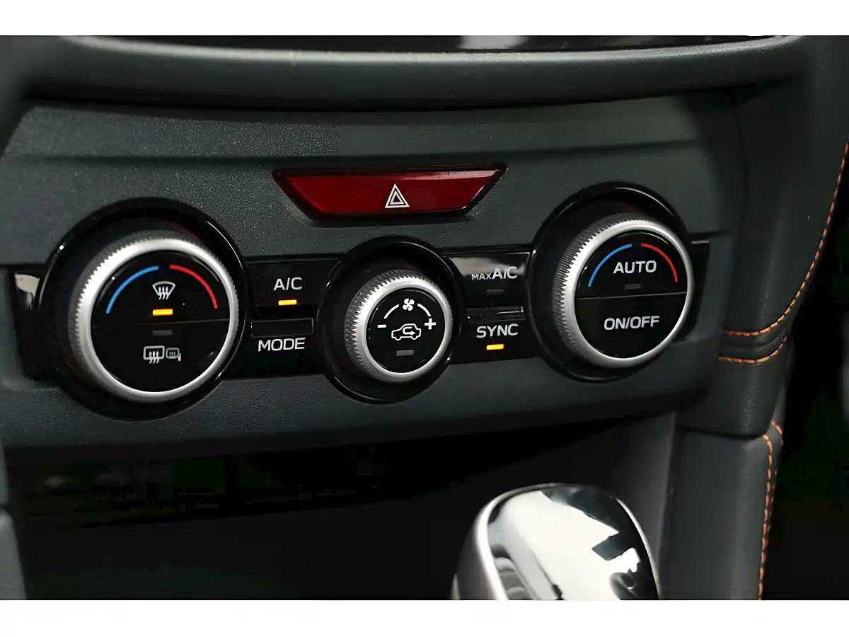 Used 2020 Subaru Xv Se White - Interior and Exterior details 20
