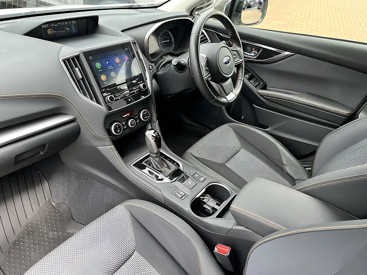 Used 2020 Subaru Xv Se White - Interior and Exterior details 14