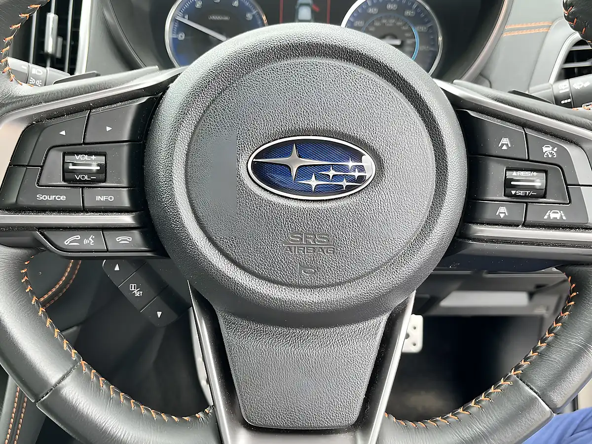 Used 2020 Subaru Xv Se White - Interior and Exterior details 16