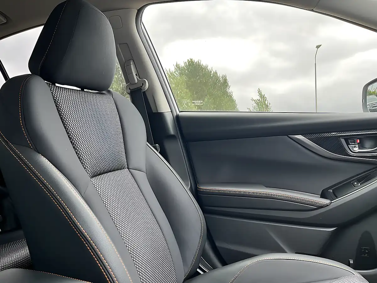 Used 2020 Subaru Xv Se White - Interior and Exterior details 19