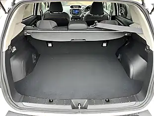 Used 2020 Subaru Xv Se White - Interior and Exterior details 9