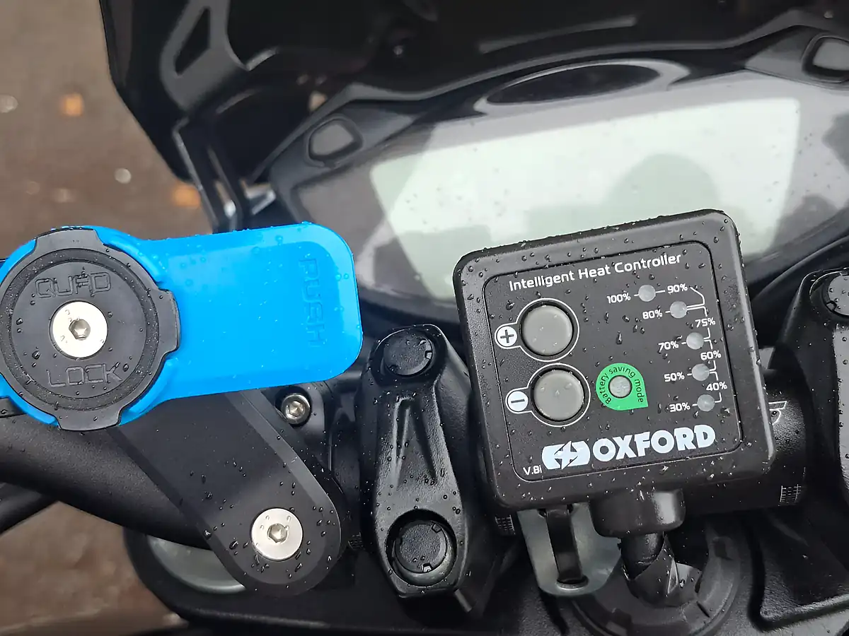 Used 2020 Suzuki Gsx Black - Interior and Exterior details 12