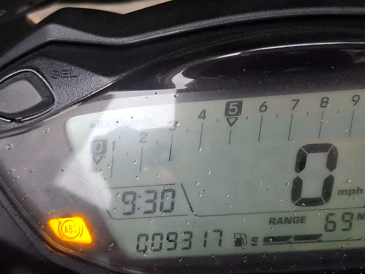 Used 2020 Suzuki Gsx Black - Interior and Exterior details 13