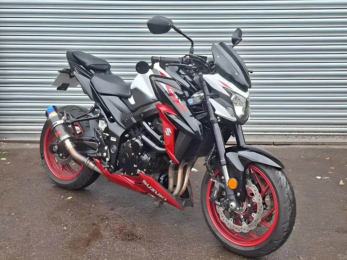 Used 2020 Suzuki Gsx Black - Interior and Exterior details 2