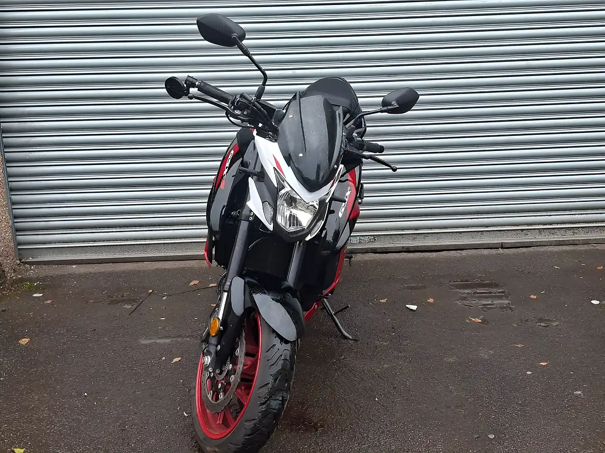 Used 2020 Suzuki Gsx Black - Interior and Exterior details 4