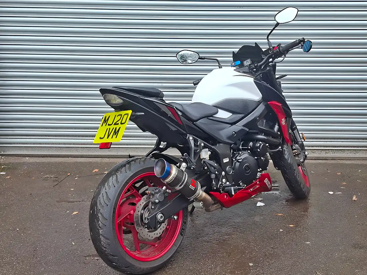 Used 2020 Suzuki Gsx Black - Interior and Exterior details 9