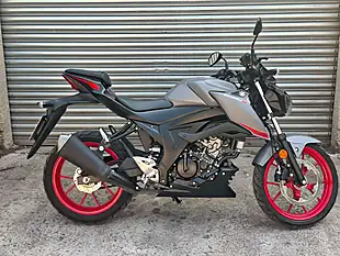 Used 2020 Suzuki Gsx Grey - Interior and Exterior details 11
