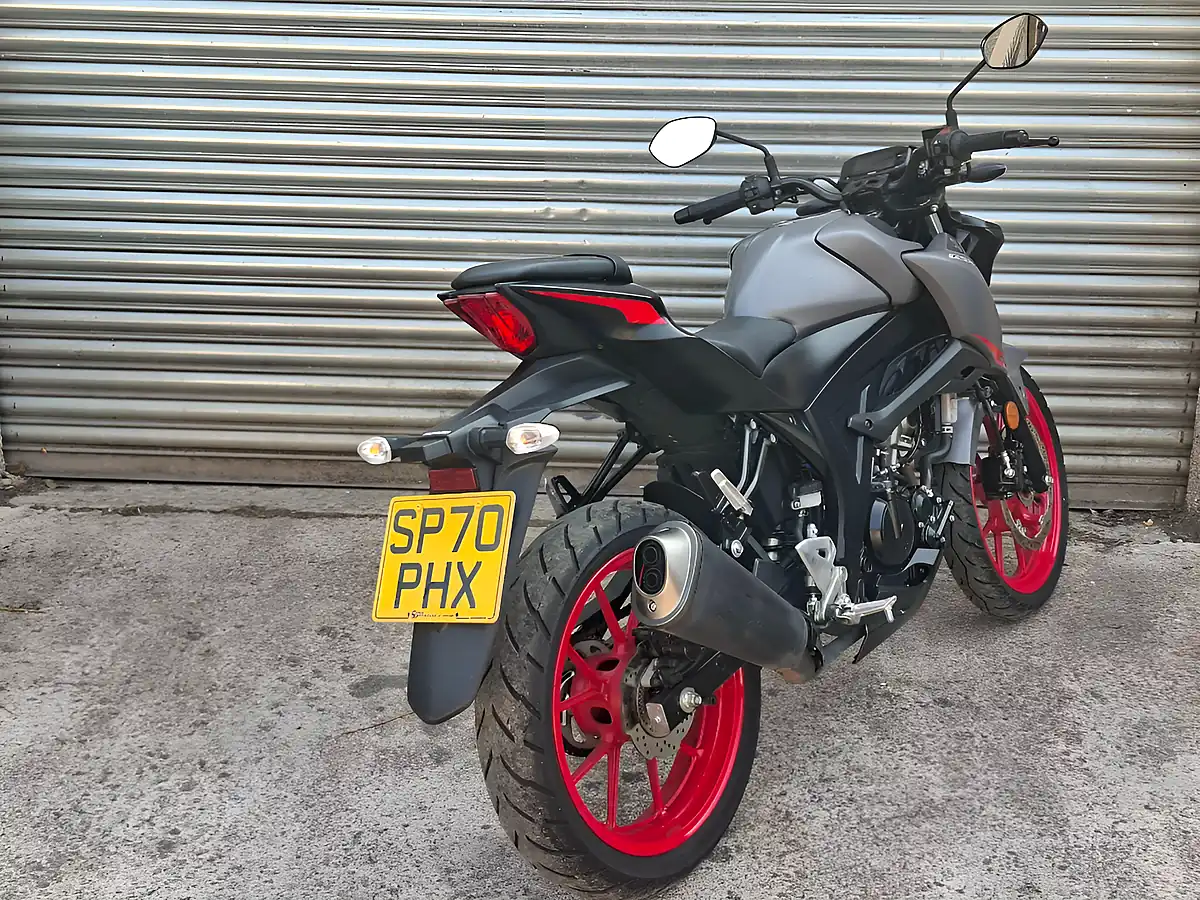 Used 2020 Suzuki Gsx Grey - Interior and Exterior details 9
