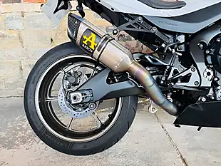 Used 2020 Suzuki Gsx-R1000r Z White - Interior and Exterior details 10
