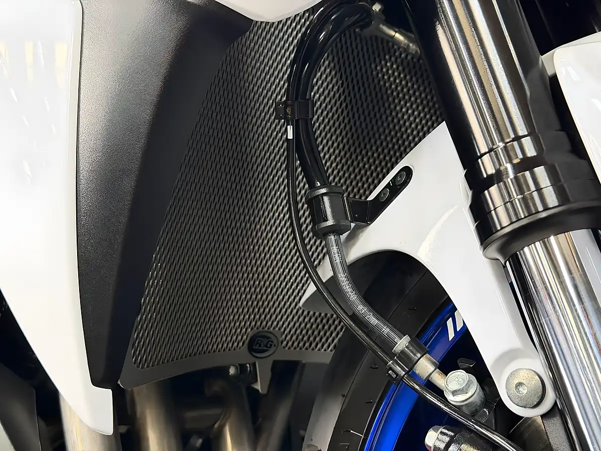 Used 2020 Suzuki GSX-S1000 1000 White - Interior and Exterior details 10