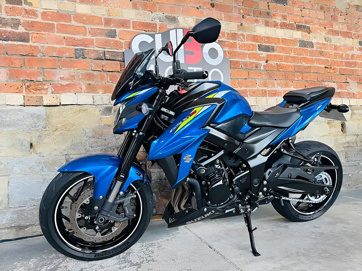 Used 2020 Suzuki GSX-S750 Abs Blue - Interior and Exterior details 12