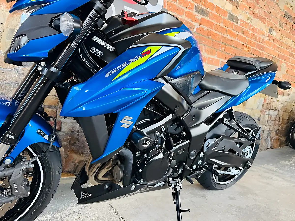 Used 2020 Suzuki GSX-S750 Abs Blue - Interior and Exterior details 15
